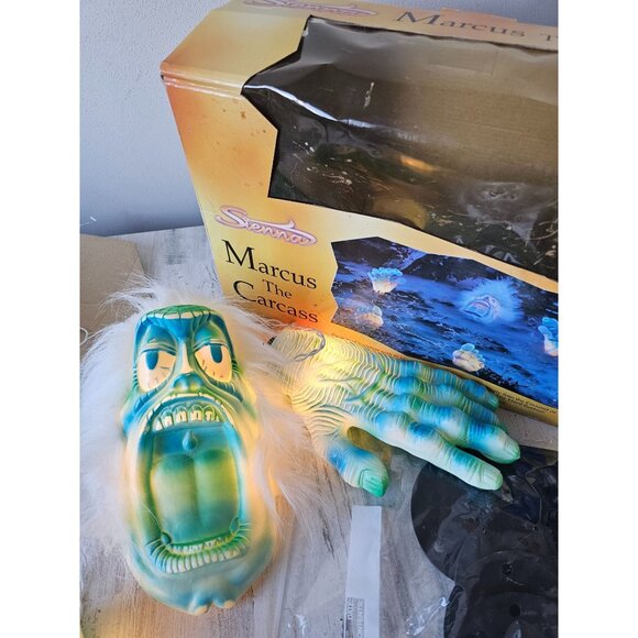 Sienna Marcuss the carcass as is Halloween light up vintage groundbreaker zombie - Picture 4 of 8